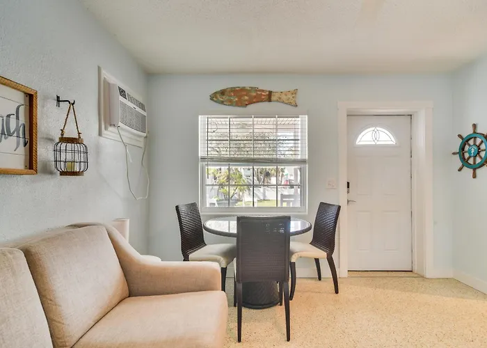 Indian Rocks Unit - Steps From The Shoreline Apartment Clearwater Beach
